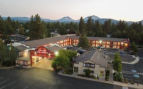 Sisters Inn And Suites